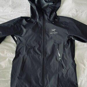 Arc’teryx beta jacket men’s medium goretex
